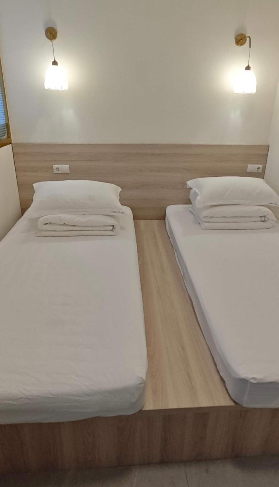 Unplan Hostel *