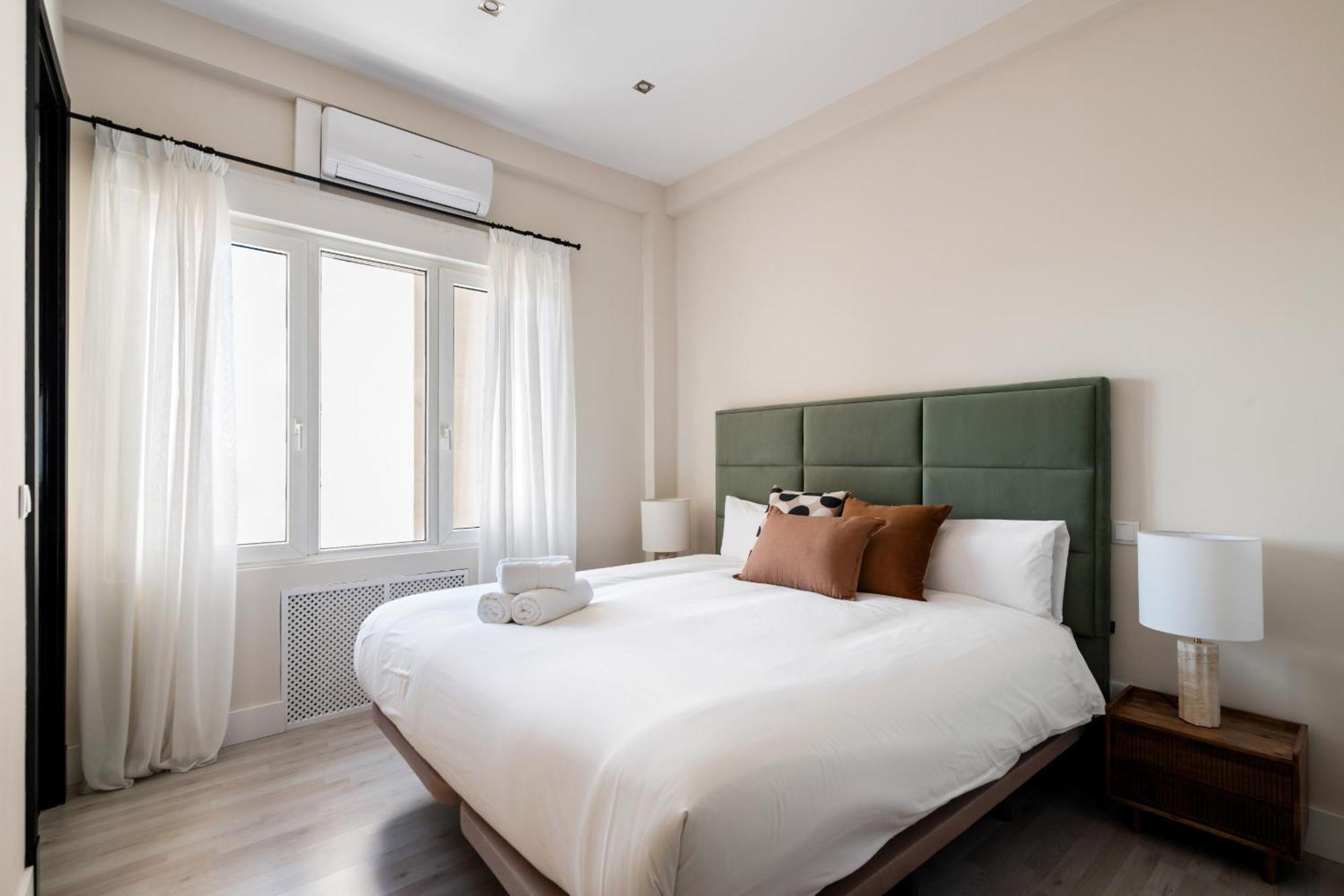 Apartamento Gran Via Panorama Syline 6pax Alquiler Temporal *