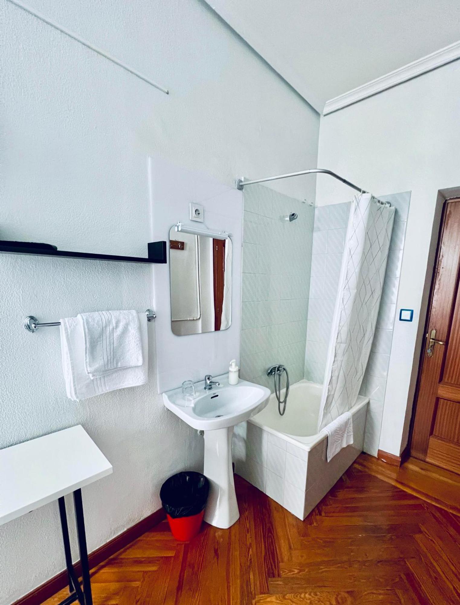Guest house Conde De Alba *