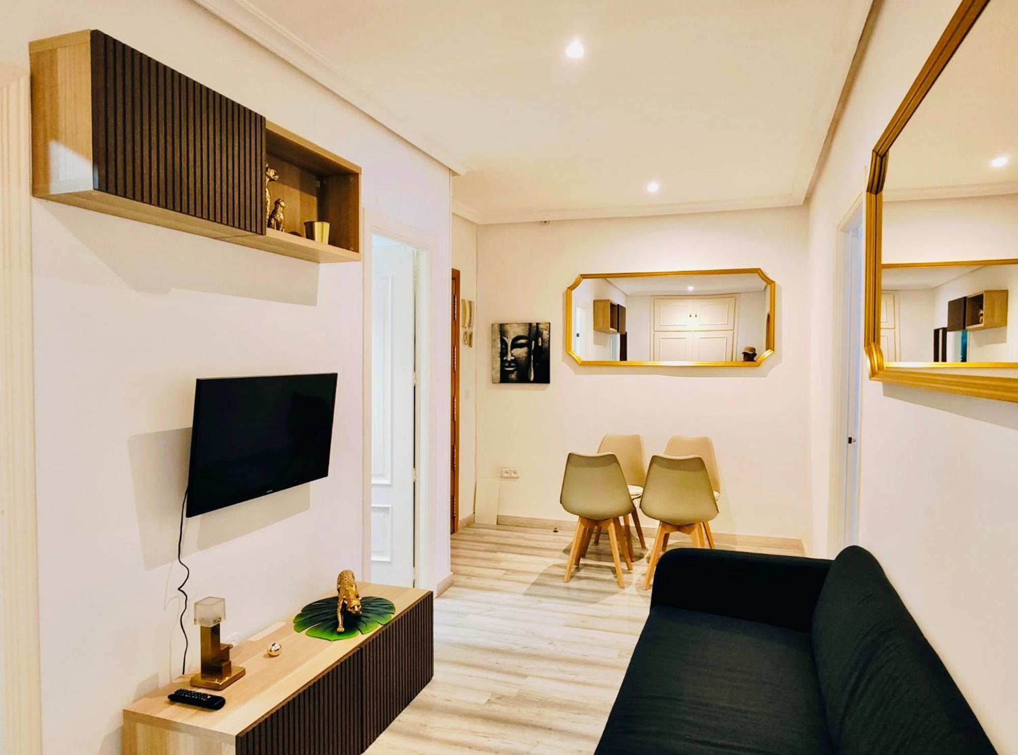 Apartment En Pleno Centro De - Gran Via - Callao - Sol *