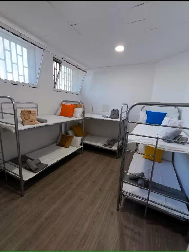 Hostal Alexa Host Vallecas *