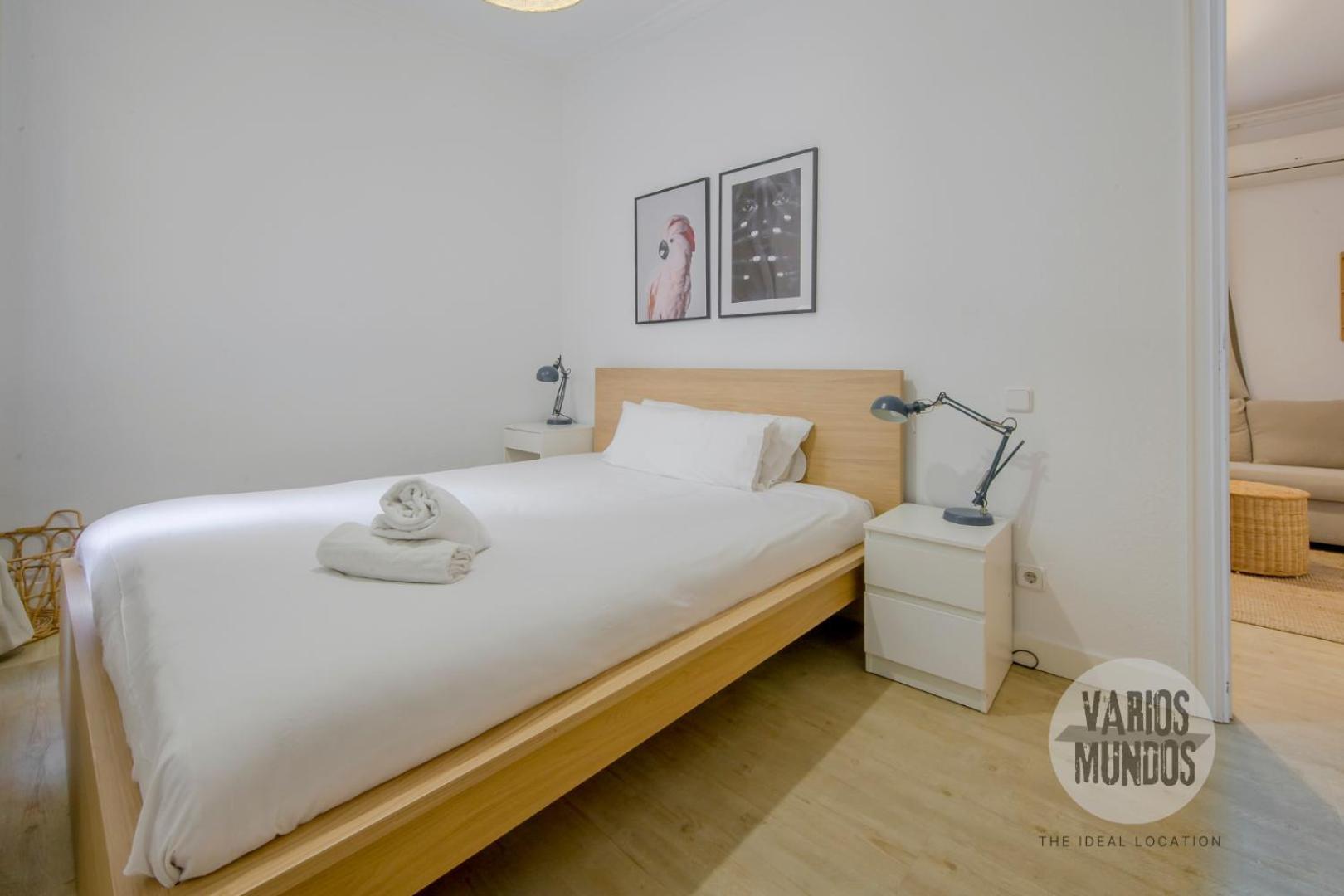 Apartamento Estancia Literaria Para 3 En Las Letras, Ventura De La Vega Madrid