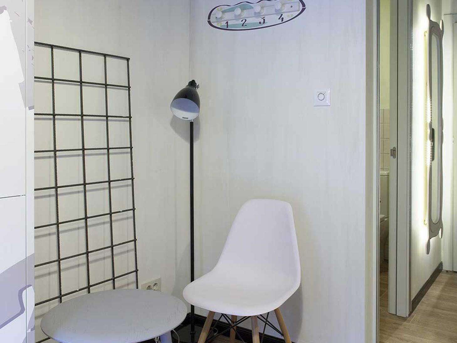 Hostal Room00 Ventura Madrid