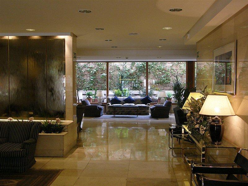 Gran Versalles Hotel 4*