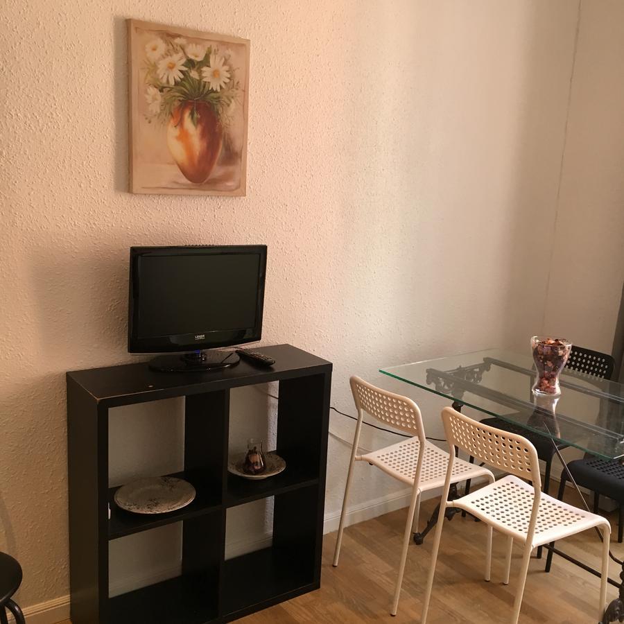 Calle Atocha-jacinto Benavente Apartamento *
