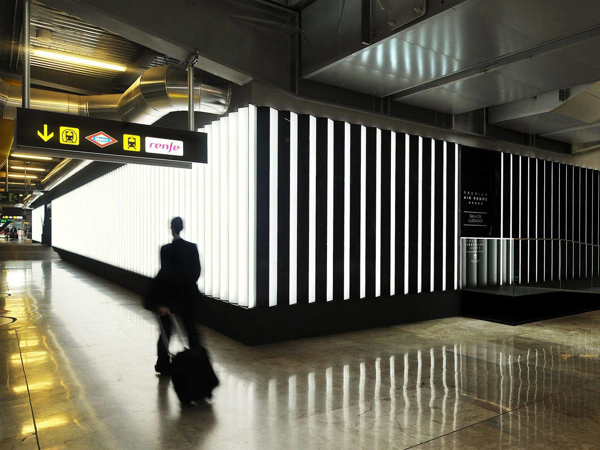 Air Airport By Premium Traveller 4*