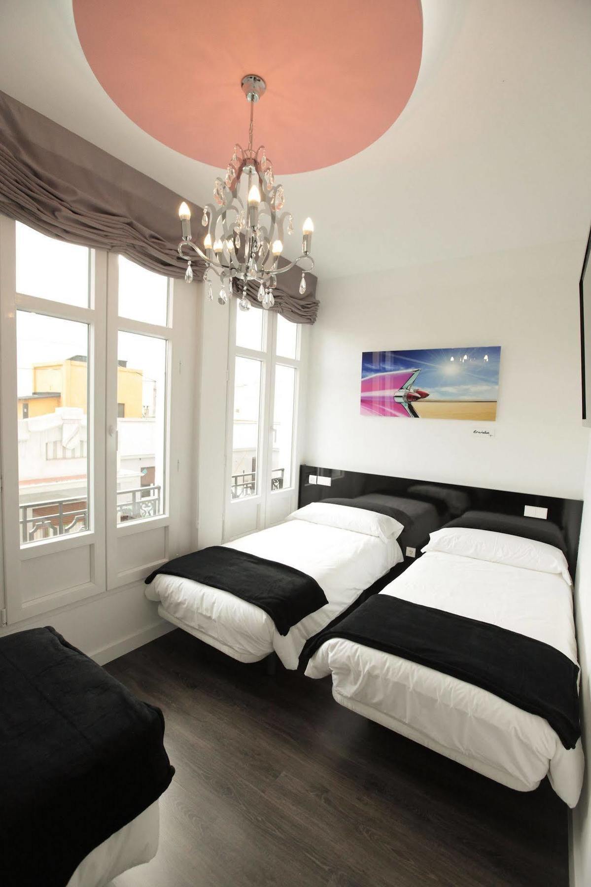 Pensión Vitium Urban 3*
