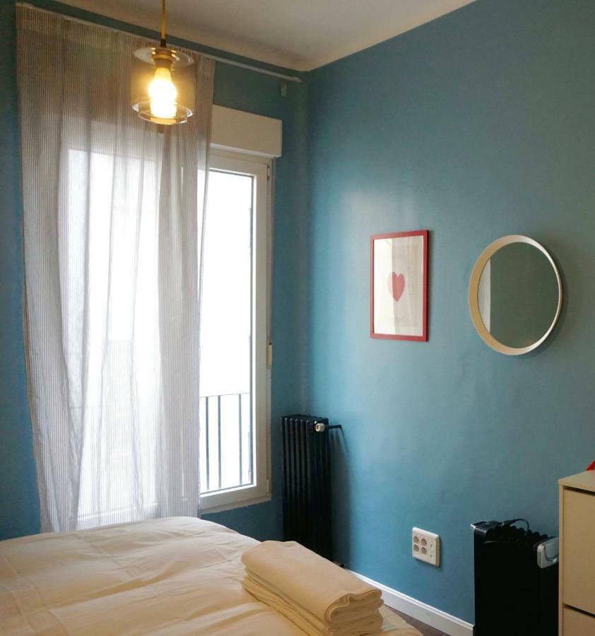 Smart Plaza De Las Cortes Apartamento *