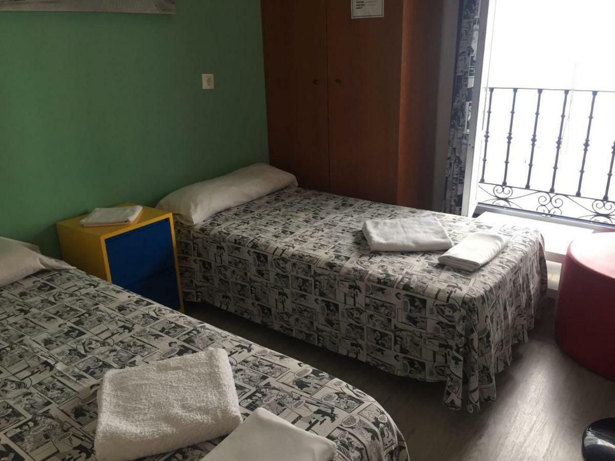Arvin Hostal Pensión *