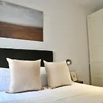 Moderno Apartamento Temporal De Dos Dormitorios En Avenida America Ctg101