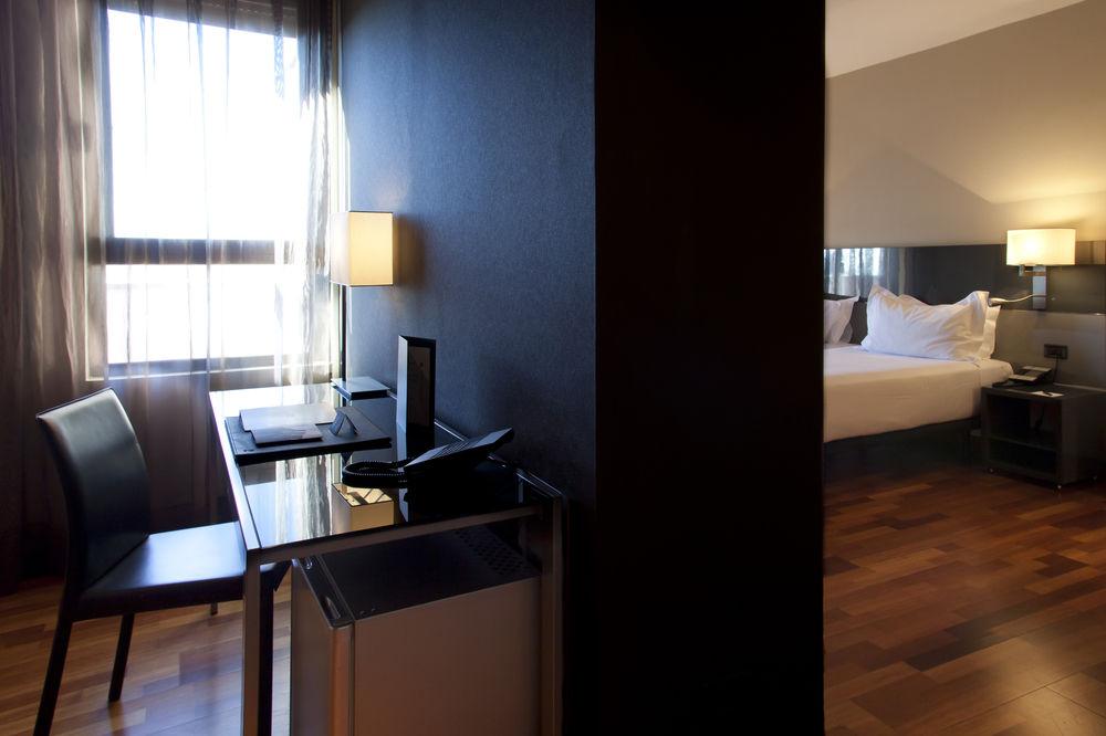Hotel Ac Avenida De América By Marriott 3*