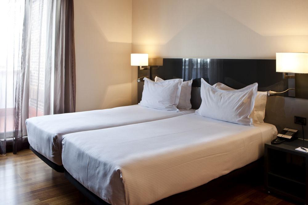 Hotel Ac Avenida De América By Marriott Madrid