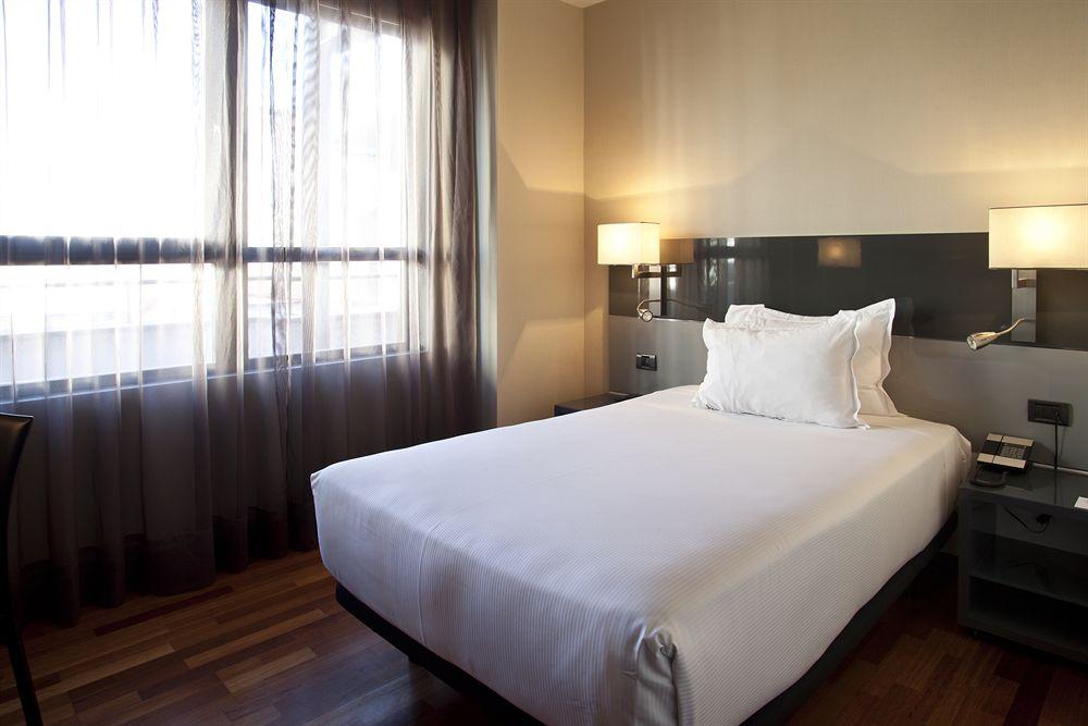 Hotel Ac Avenida De América By Marriott