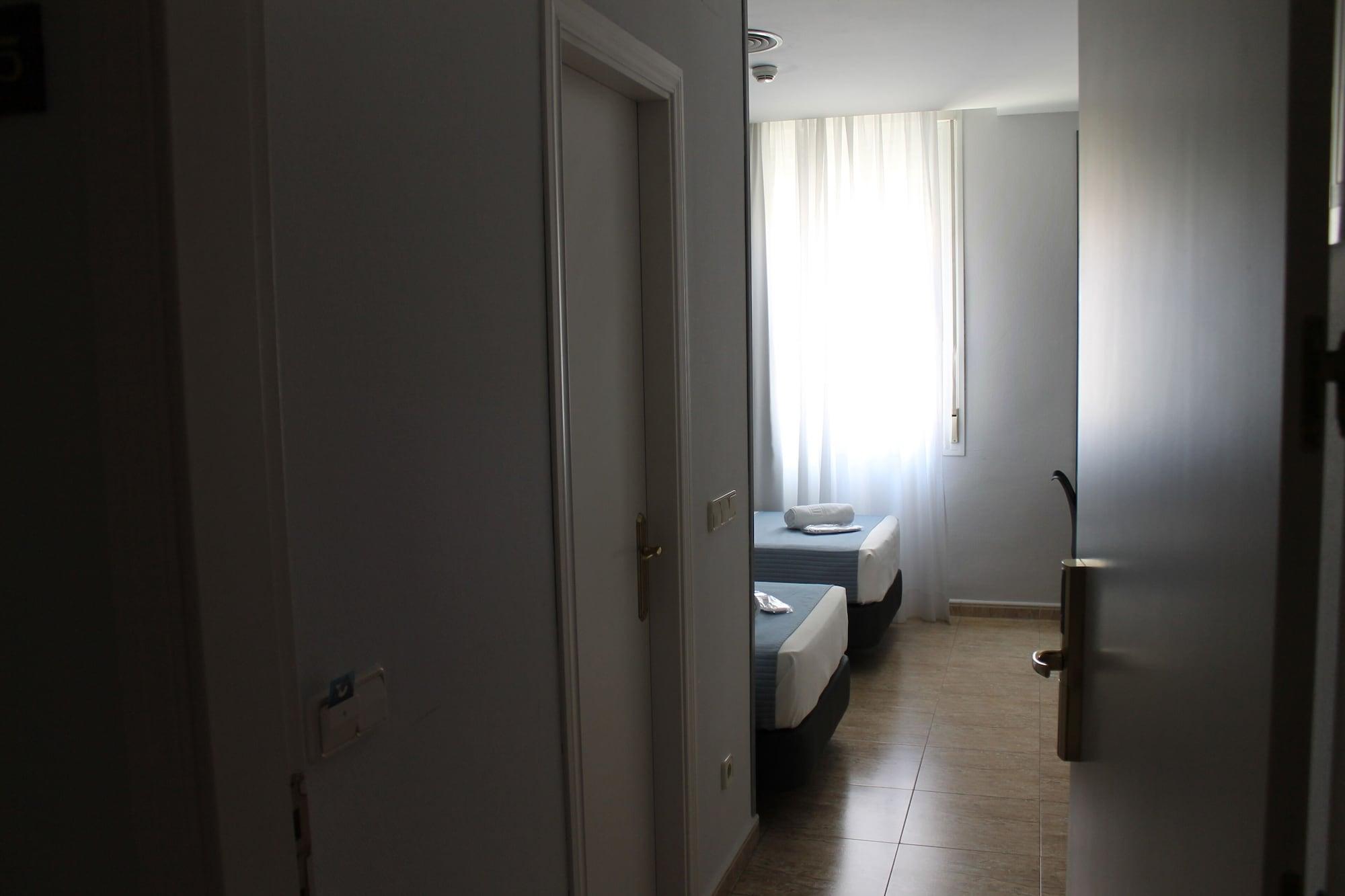 Barajas Plaza Hotel 3*