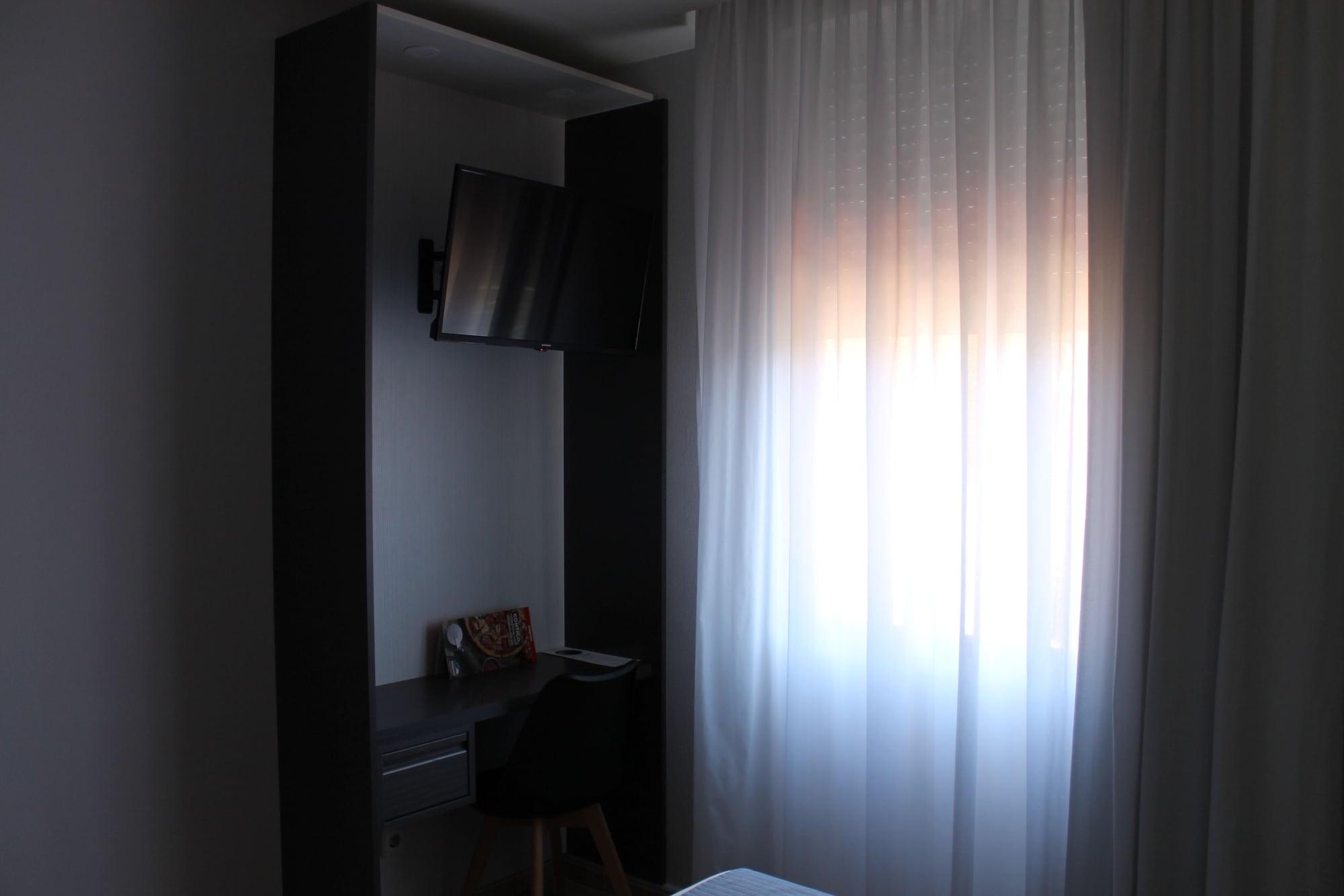 Barajas Plaza Hotel 3*