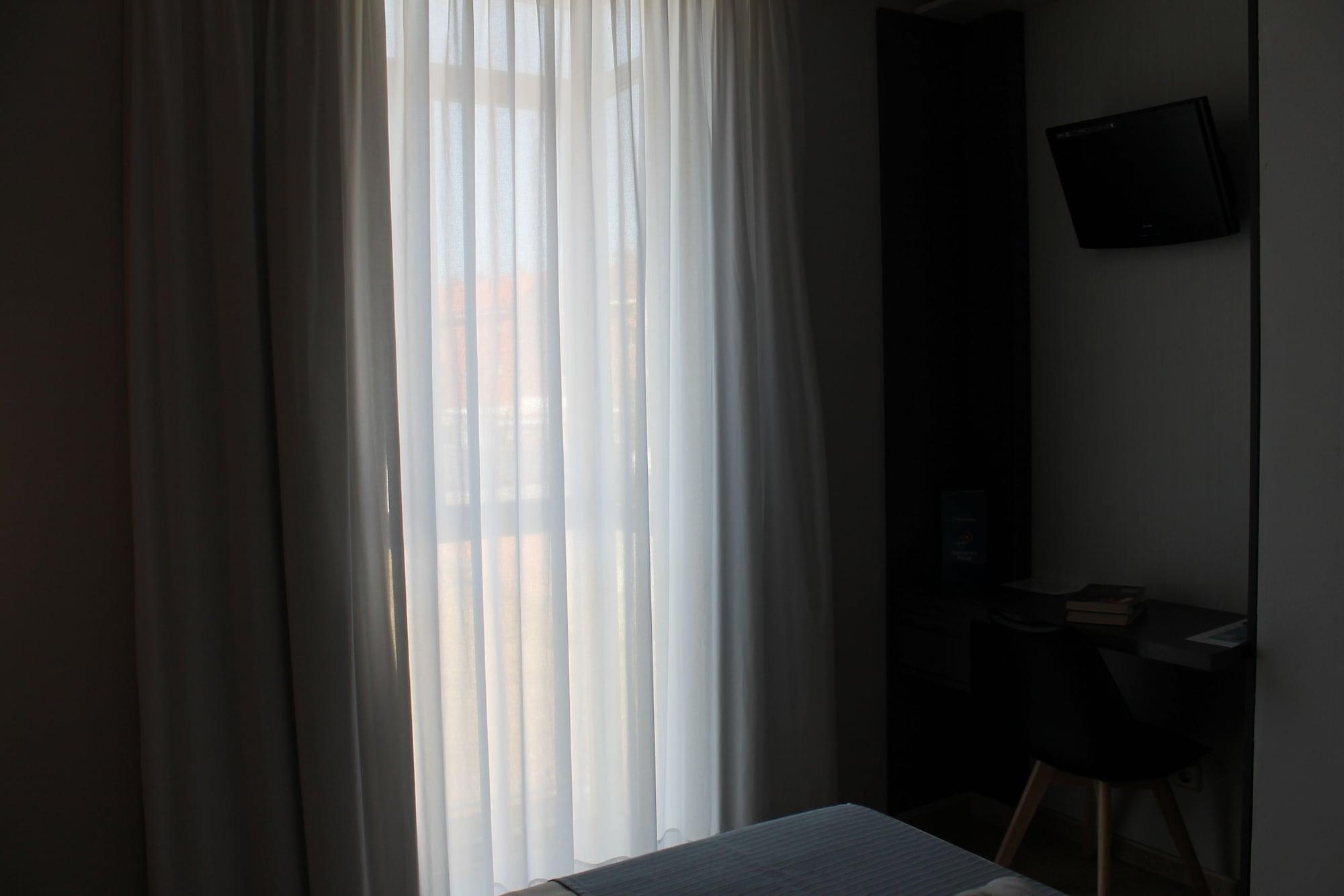 Barajas Plaza Hotel 3*