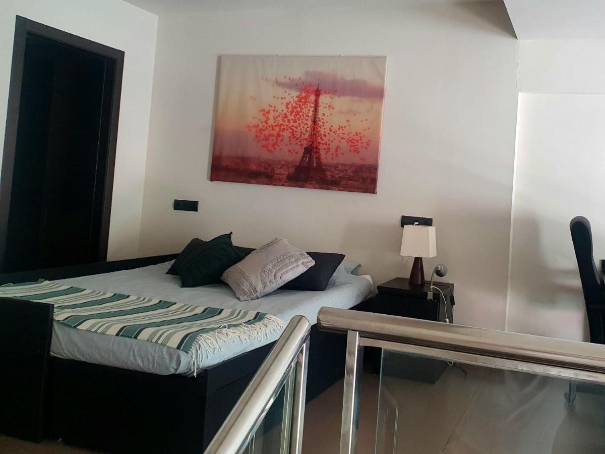 Duplex C/ Alcala-ifema-clinica Navarra- Con Terraza Y Parking Apartamento Madrid