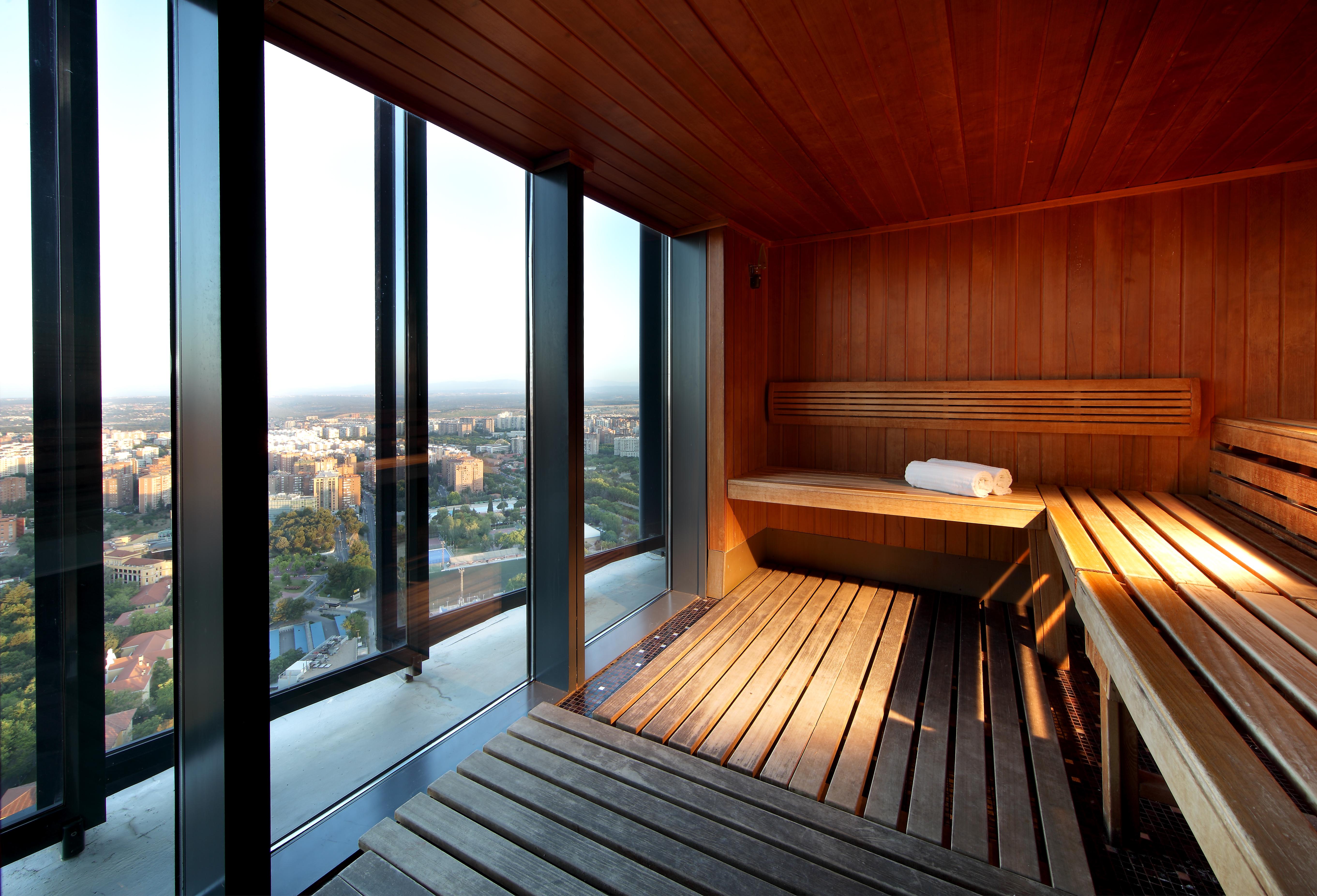 Eurostars Tower Hotel 5*