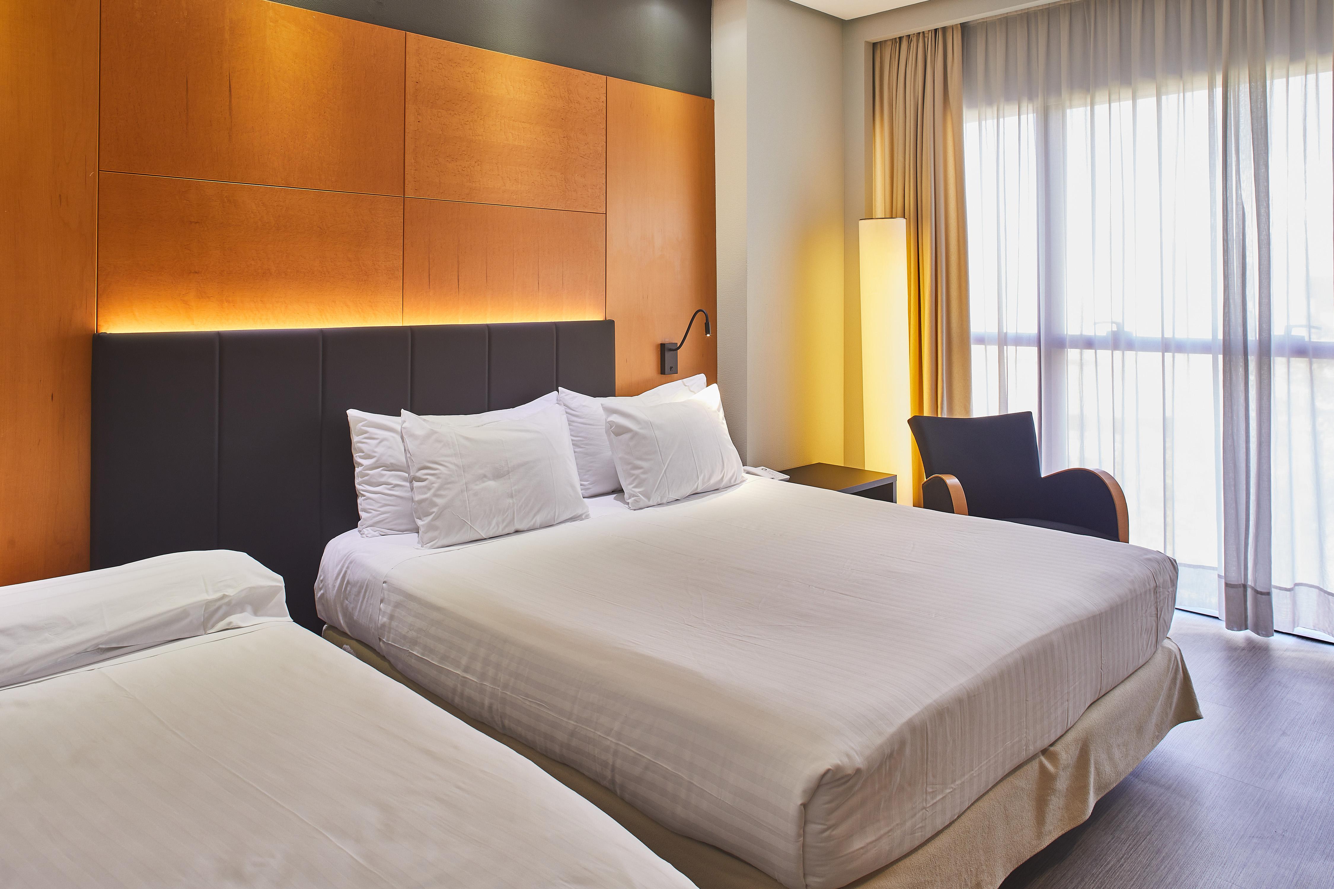 Hotel Silken Puerta