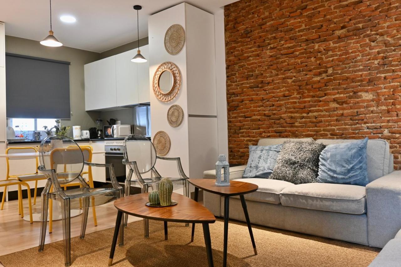 Apartamento Moderno Apartamento Temporal De Dos En Avenida America Ctg101 *