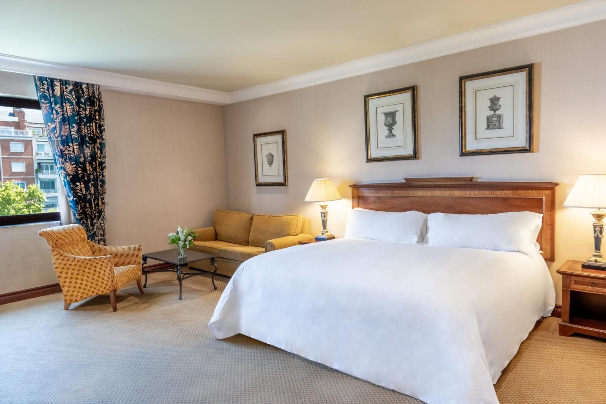 Intercontinental By Ihg Hotel Madrid