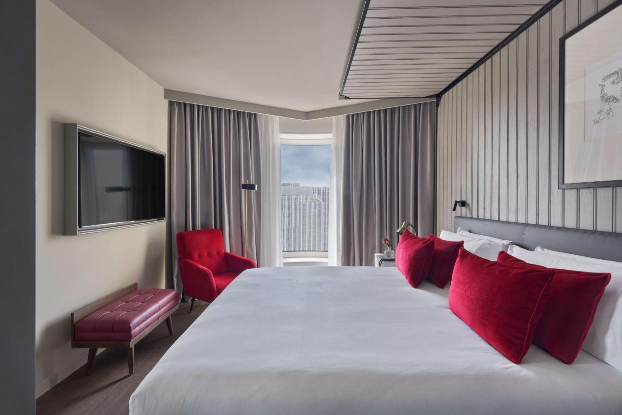 Canopy By Hilton Castellana Hotel