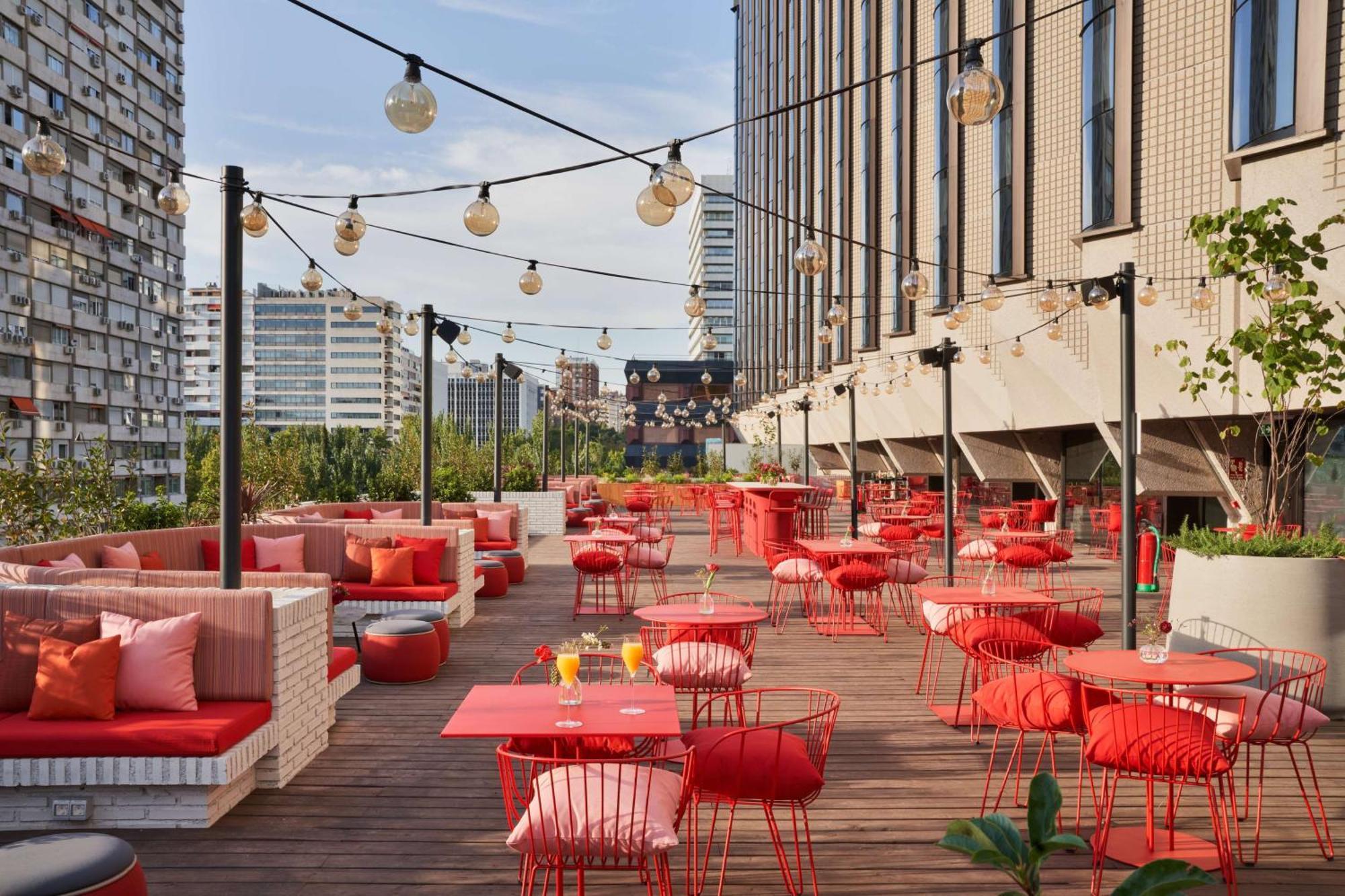 Hotel Canopy By Hilton Castellana