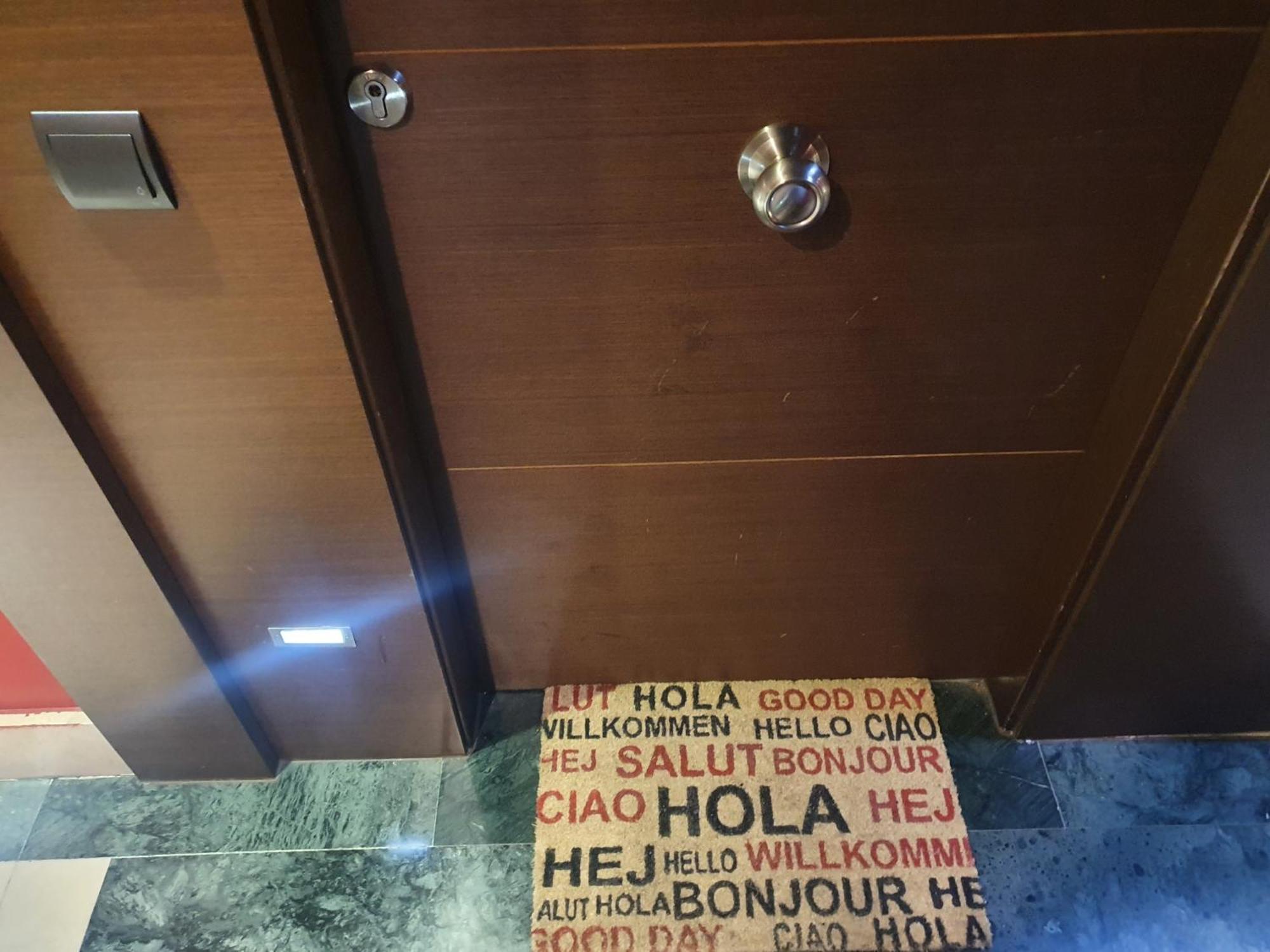Apartamento Duplex C/ Alcala-ifema-clinica Navarra- Con Terraza Y Parking *