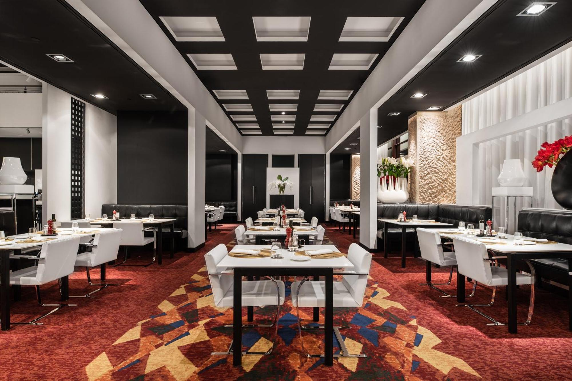 Hilton Airport Hotel