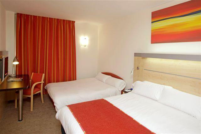Aeropuerto T1 T2 T3 Hotel Madrid