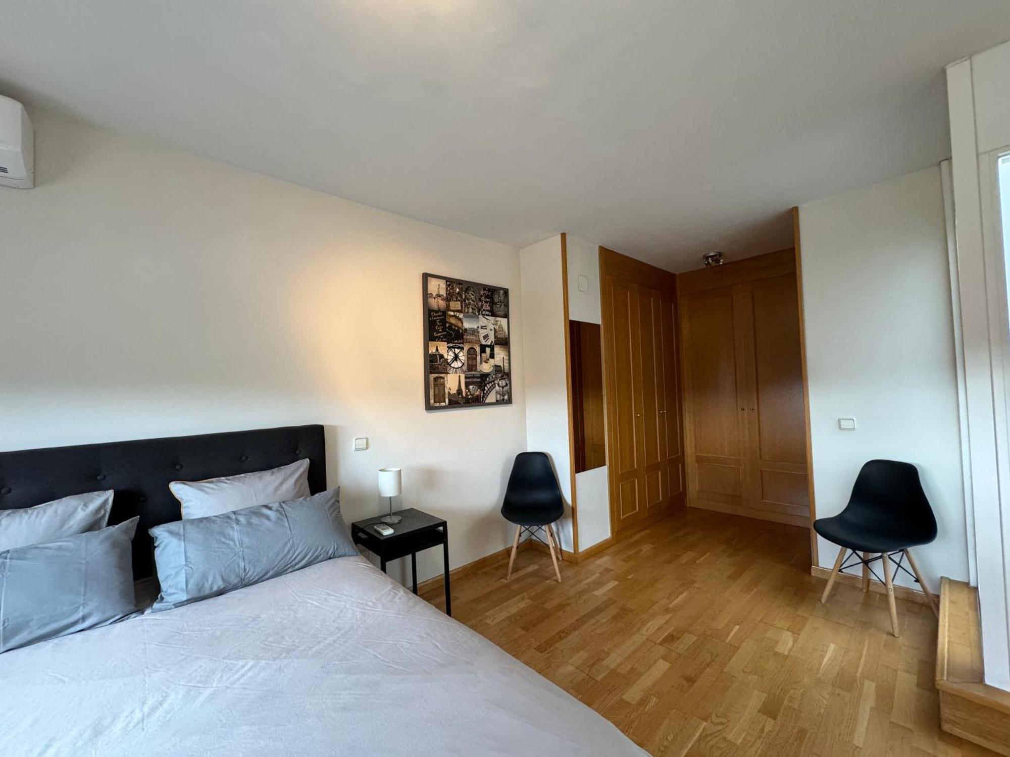 Ifema 5 4 Banos, Parking Free Holiday home *