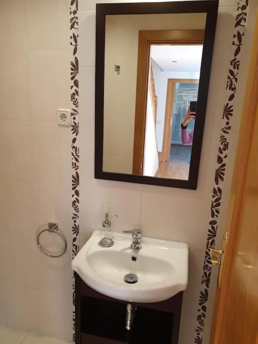 Ifema 5 4 Banos, Parking Free Holiday home *