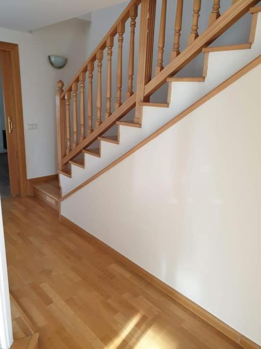 Ifema 5 4 Banos, Parking Free Holiday home *