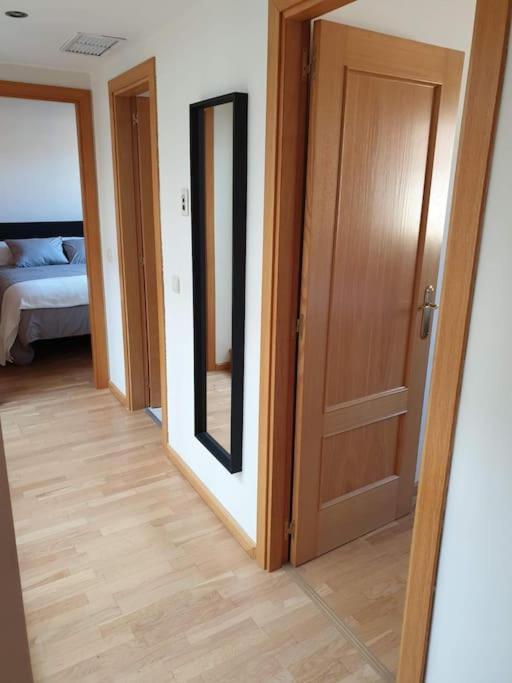Ifema 5 4 Banos, Parking Free Holiday home