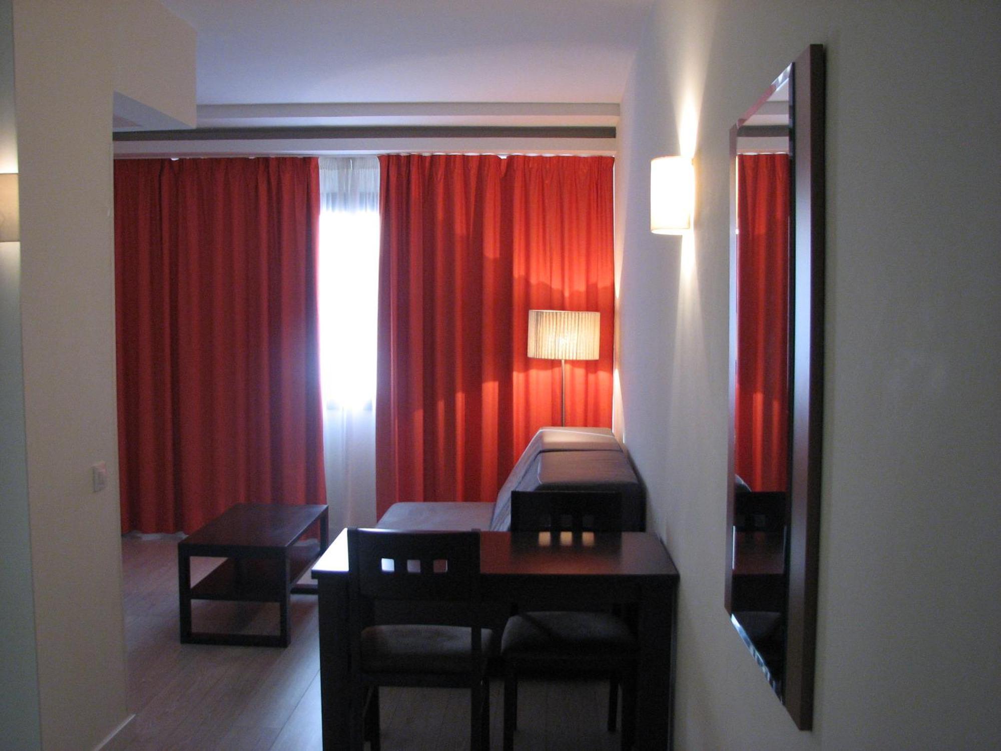 Apartahotel Serrano Recoletos 3*