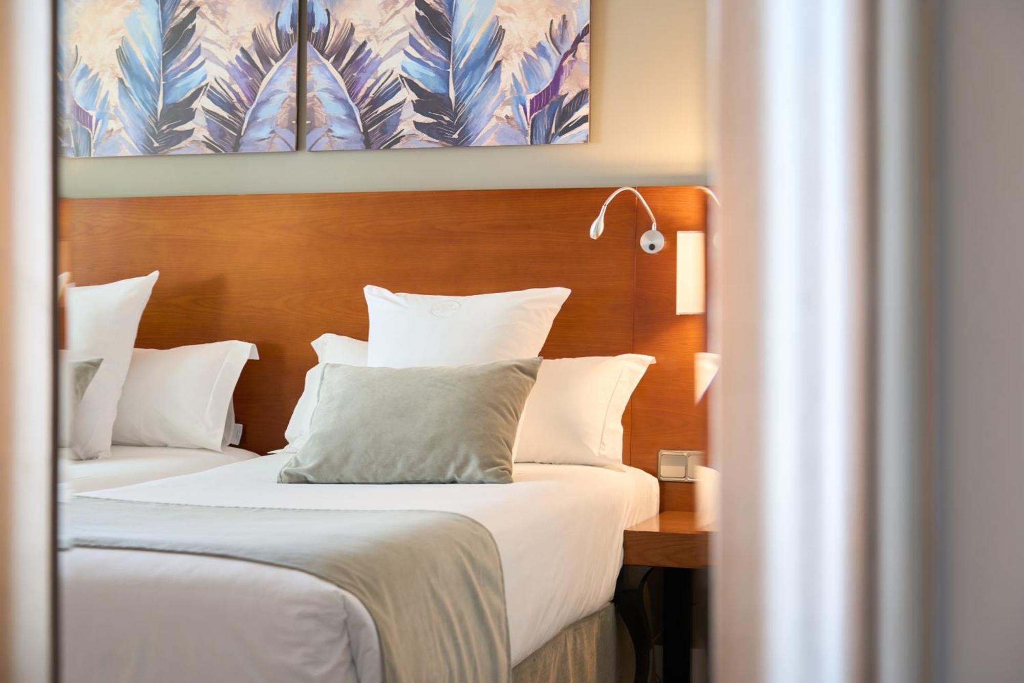 Puerta De Toledo Hotel 3*