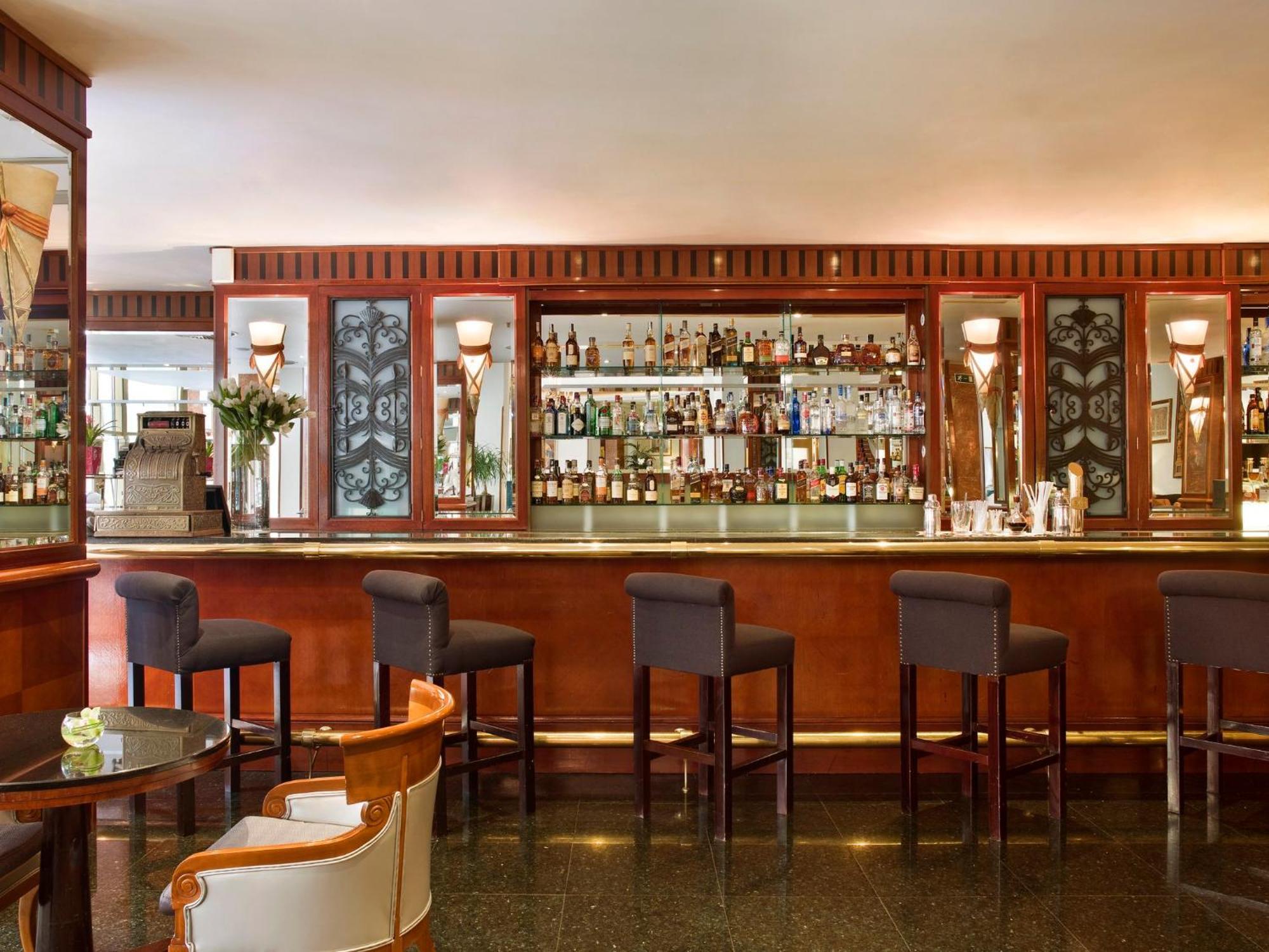 Intercontinental By Ihg