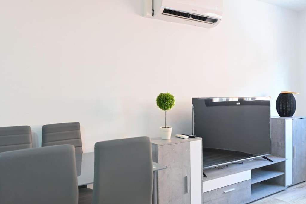 For Acogedor Temporal De Un En Chamartin Mma322b Apartamento *
