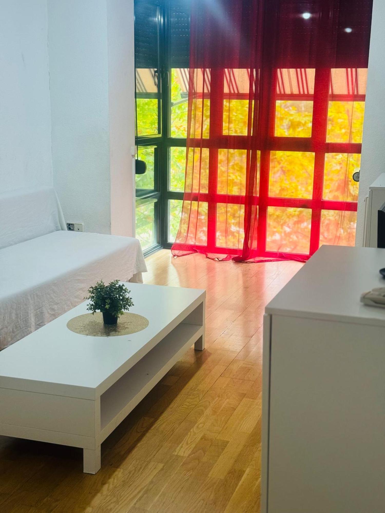 Apartamento Aeropuerto Juan Madrid