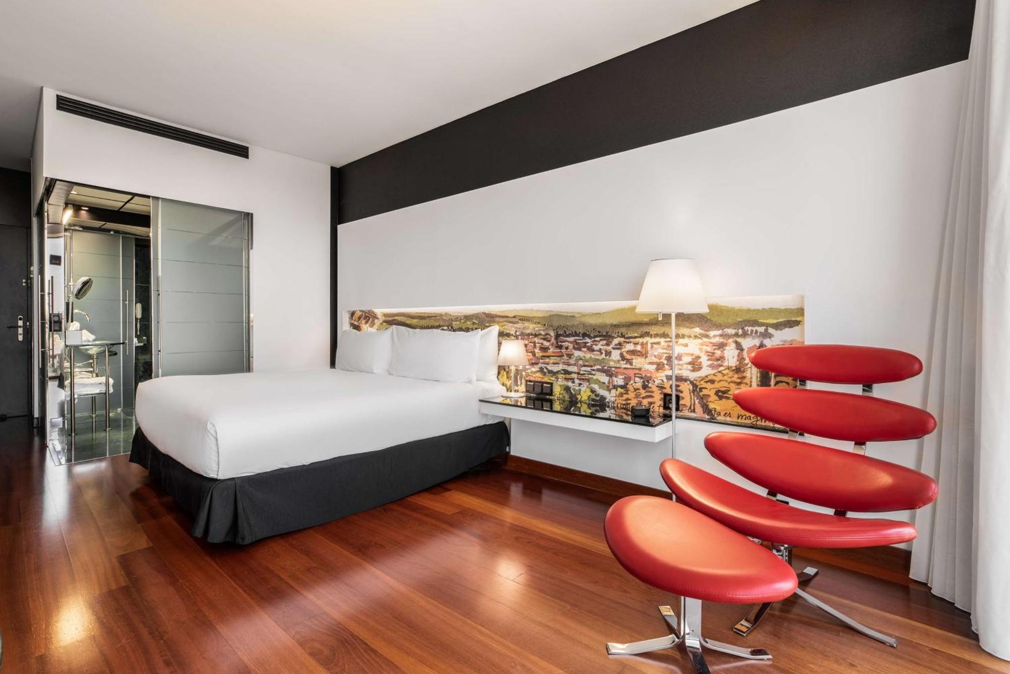 Hotel Hilton Airport 4*