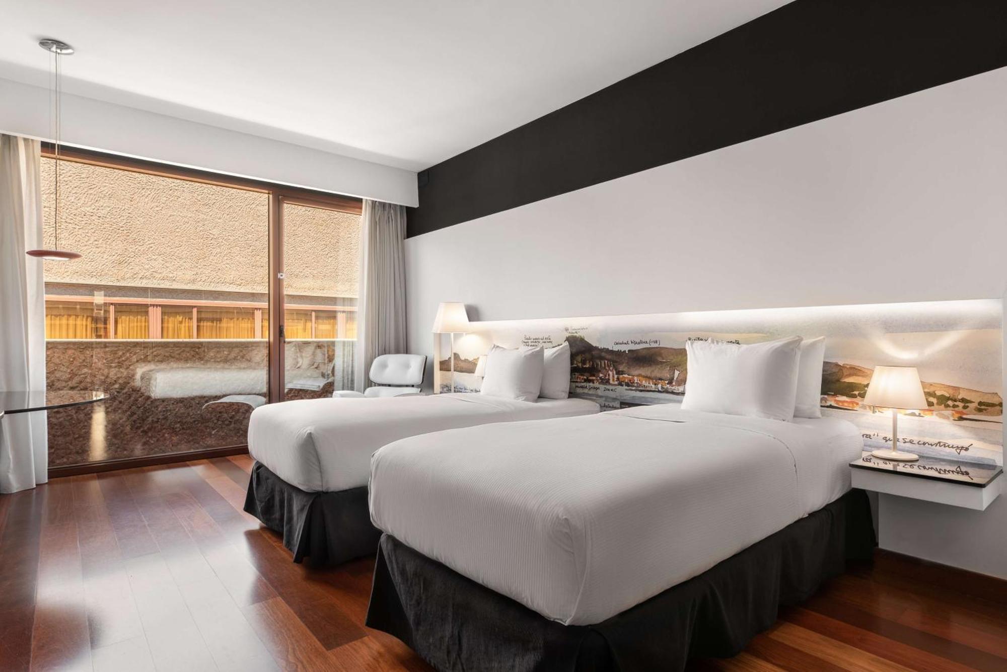Hilton Airport Hotel 4*