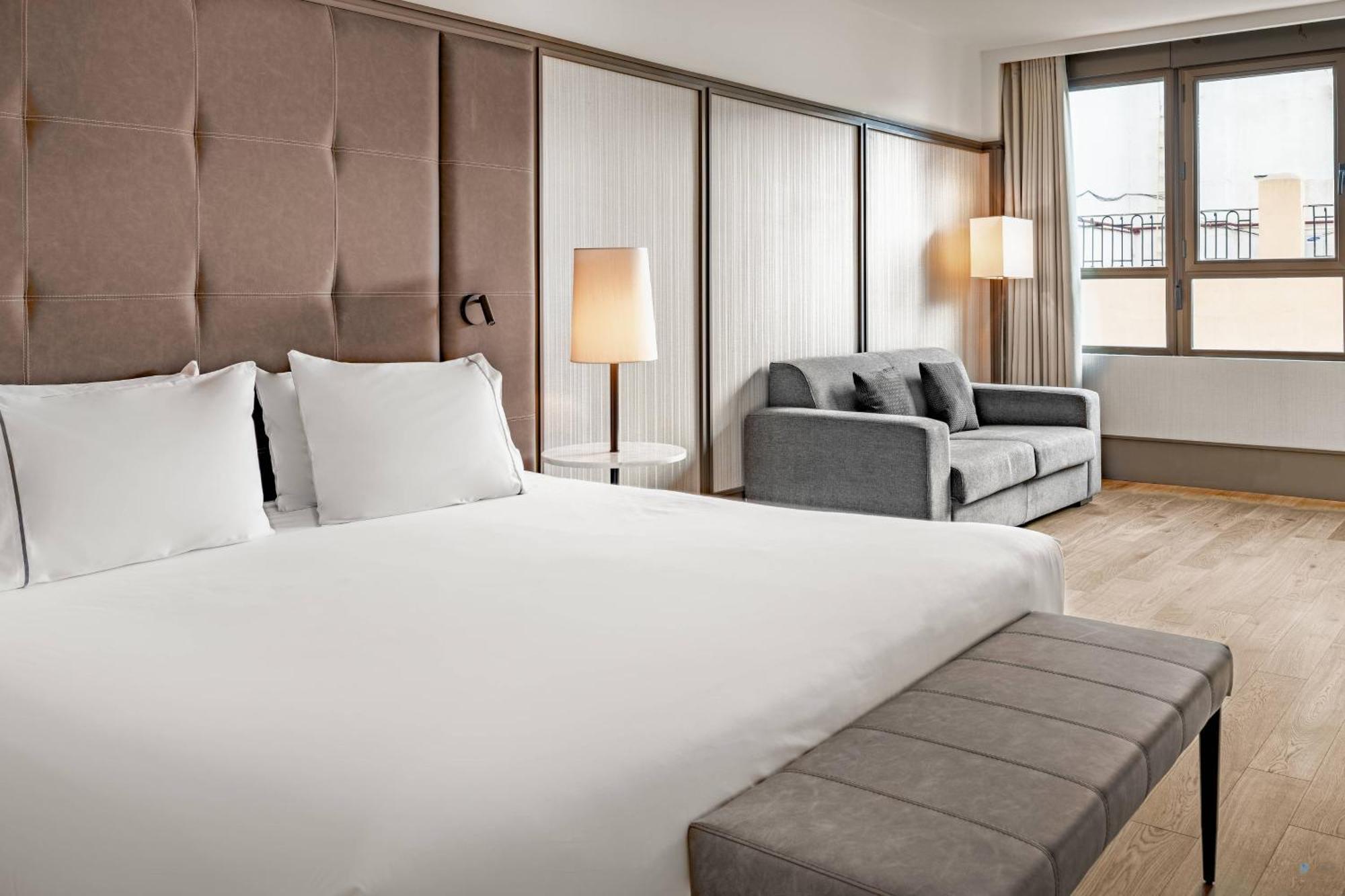 Ac Avenida De América By Marriott Hotel 3*
