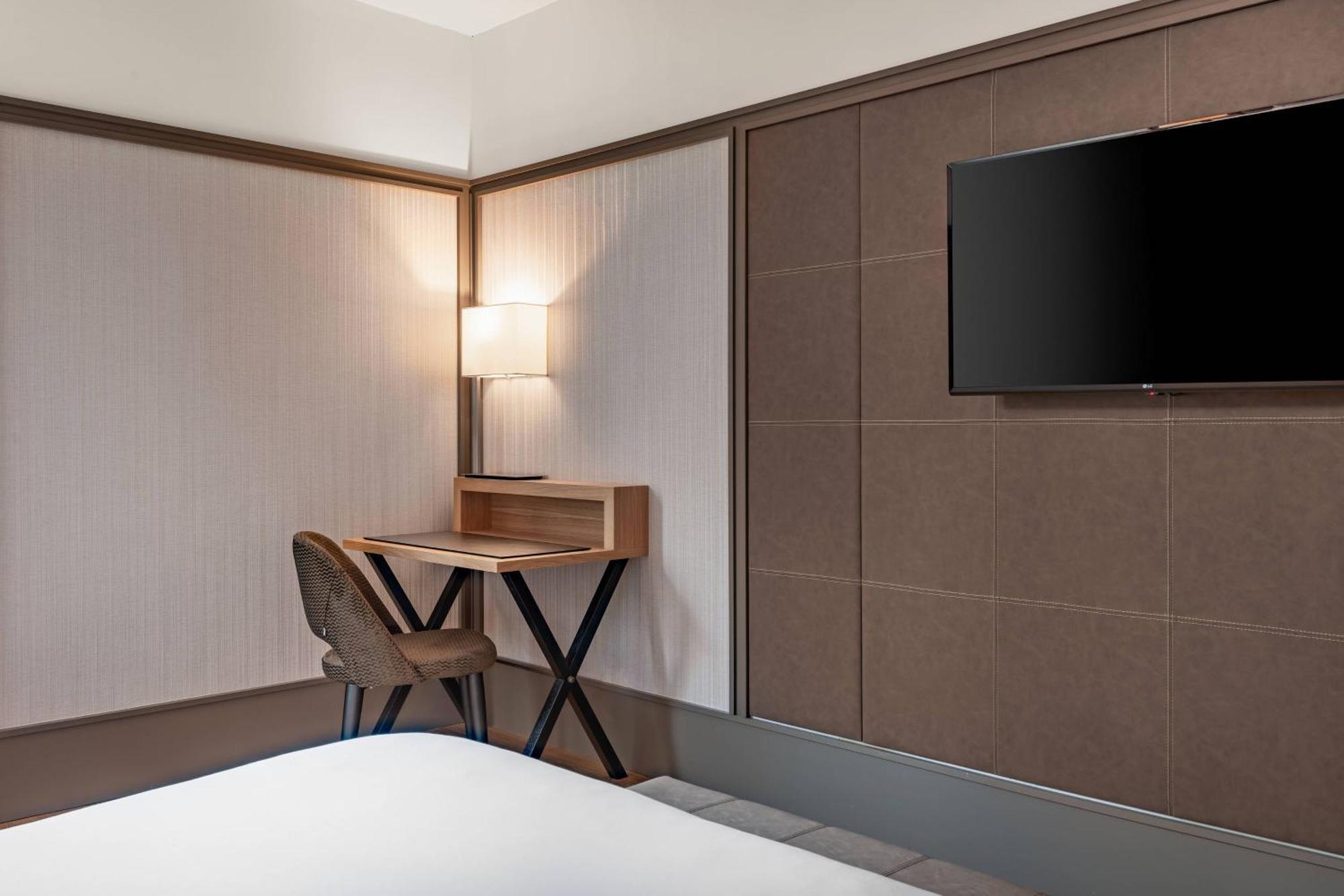 Ac Avenida De América By Marriott Madrid