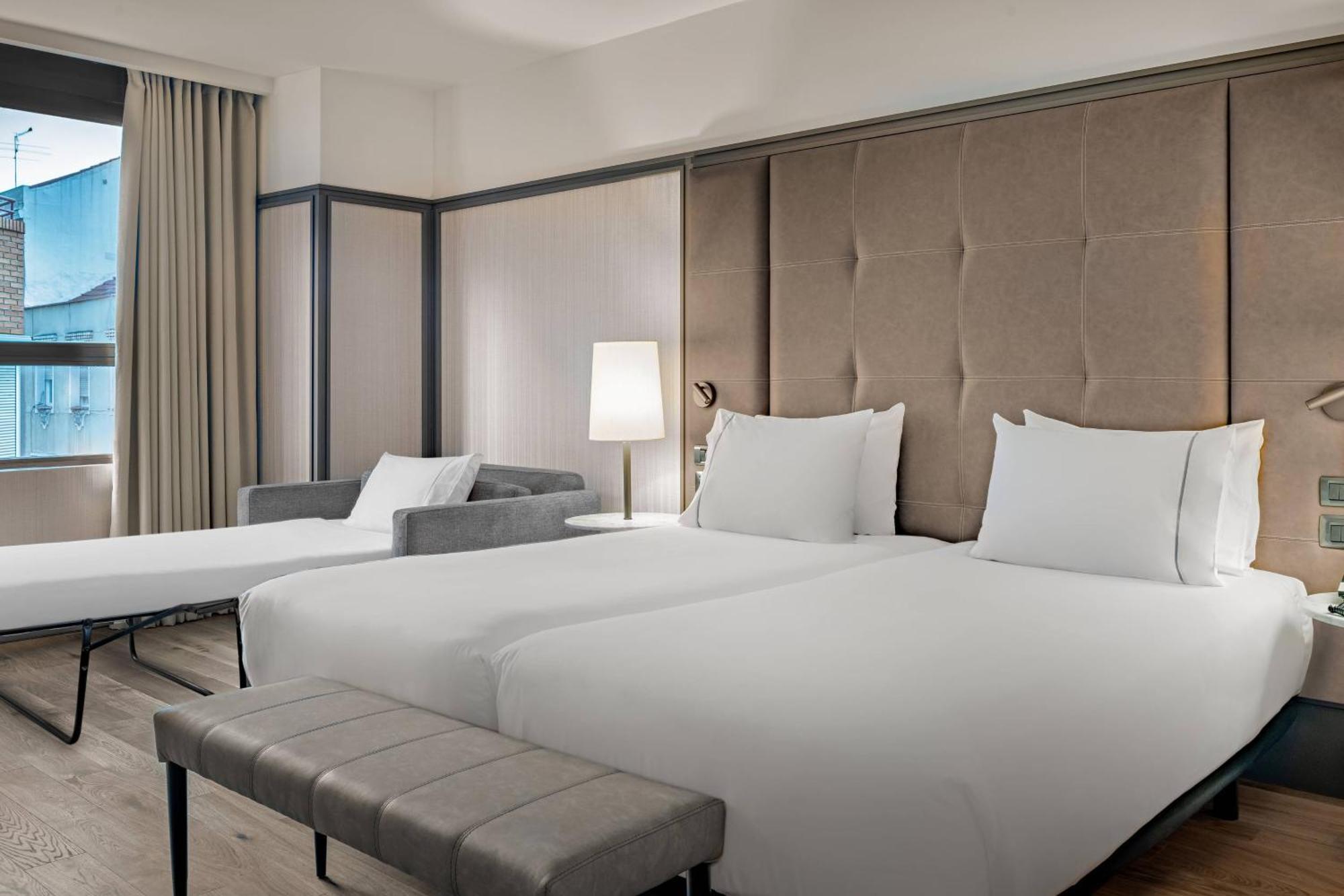 Hotel Ac Avenida De América By Marriott Madrid