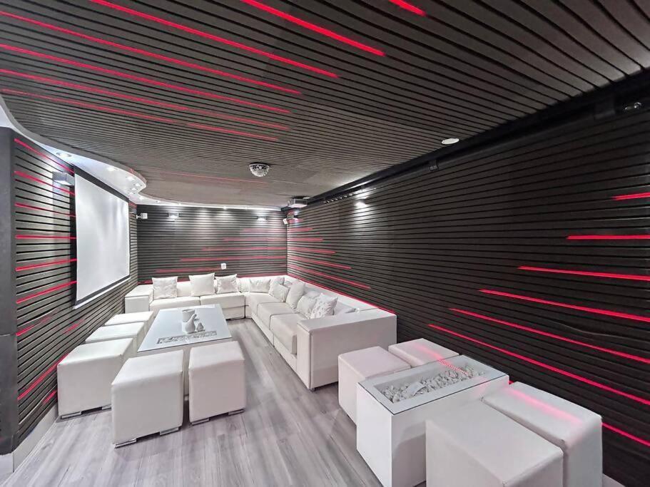 Duplex 8 Personas Con Sauna Jacuzzi Y Cine Apartamento *