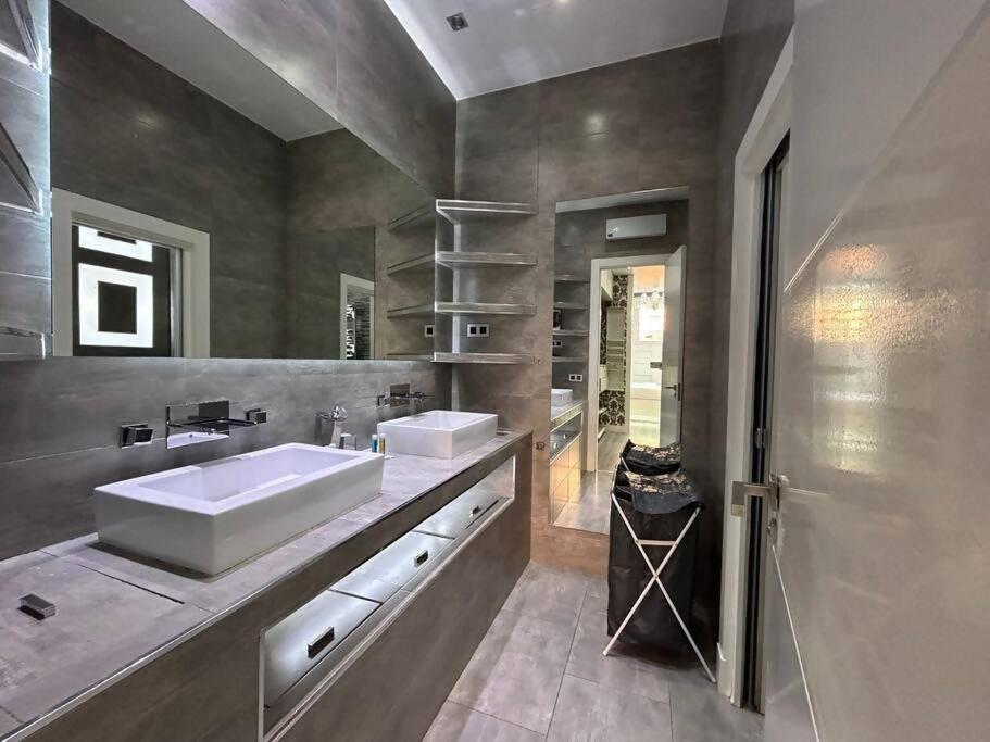 Duplex 8 Personas Con Sauna Jacuzzi Y Cine