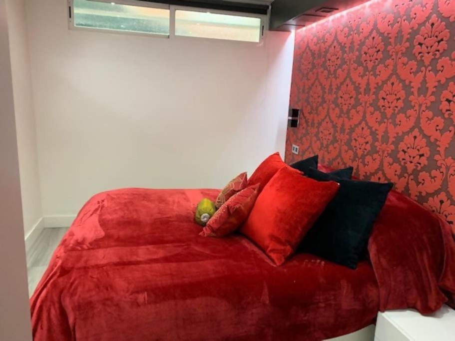Apartamento Duplex 8 Personas Con Sauna Jacuzzi Y Cine Madrid