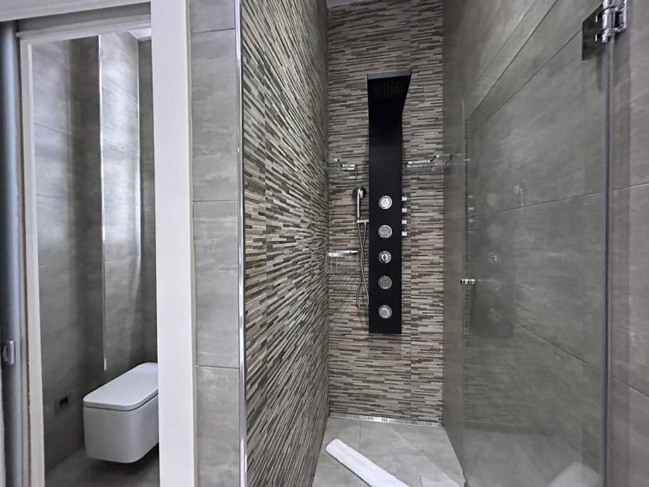 Duplex 8 Personas Con Sauna Jacuzzi Y Cine * Madrid