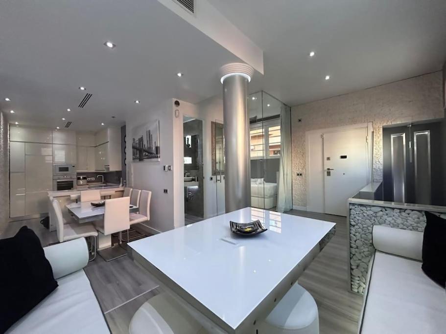 Apartamento Duplex 8 Personas Con Sauna Jacuzzi Y Cine *