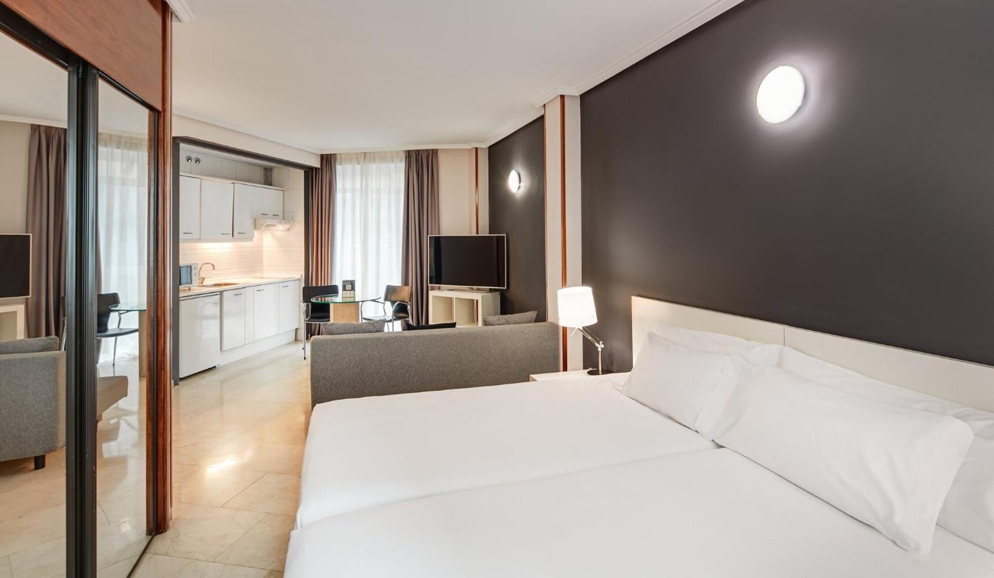 Aparthotel Sercotel Togumar 3*